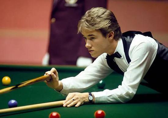 中距离跳投 中距离跳投