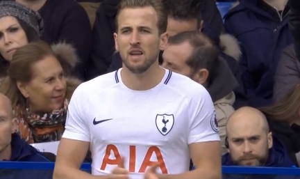 季赛首胜 季赛首胜